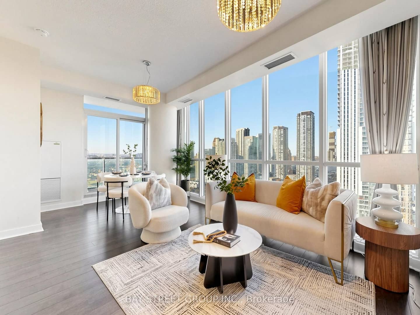 3985 Grand Park Drive 2411, Mississauga, ON L5B 0H8