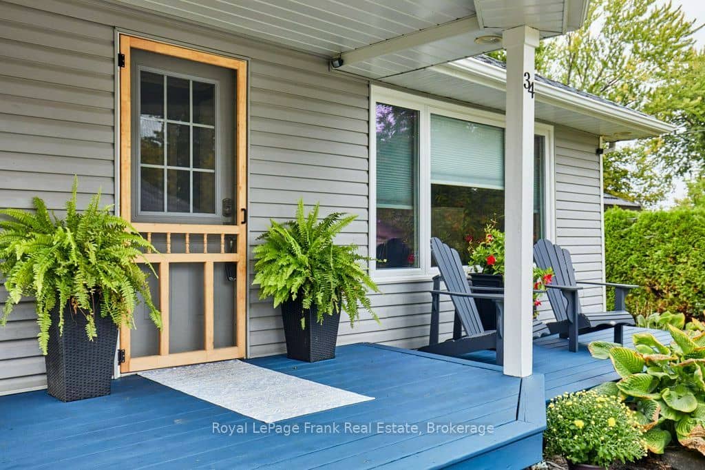34 Pleasant View Avenue, Scugog, ON L0B 1E0