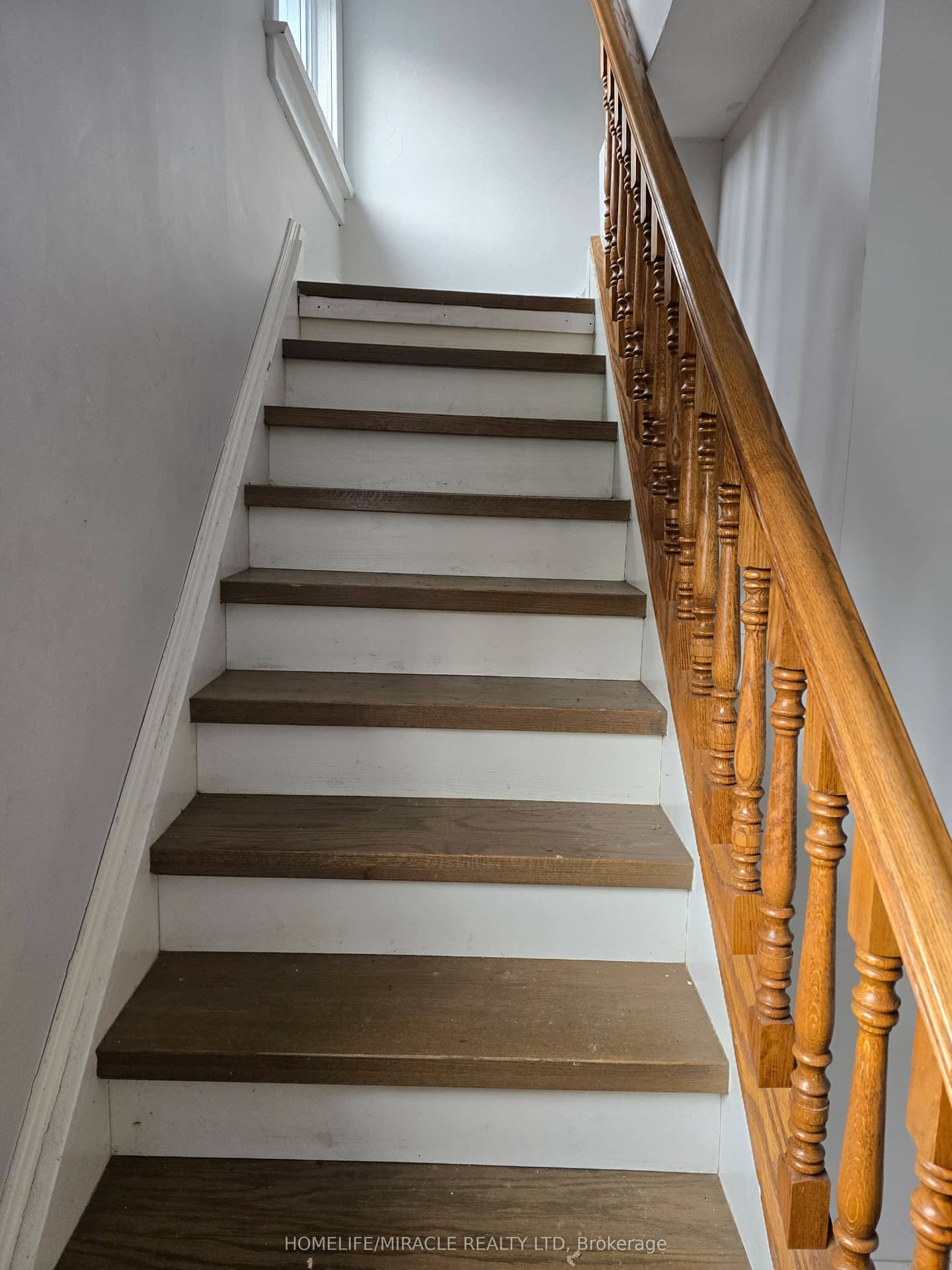 83 Liberty Street N, Clarington, ON L1C 2L8
