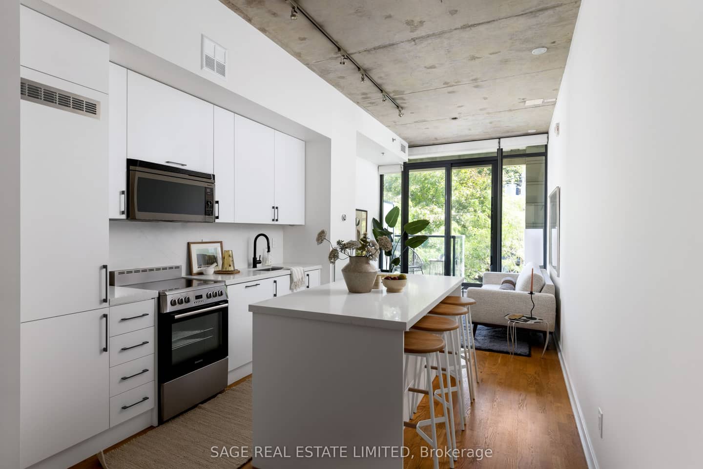 8 Dovercourt Road 216, Toronto, ON M6J 0B6
