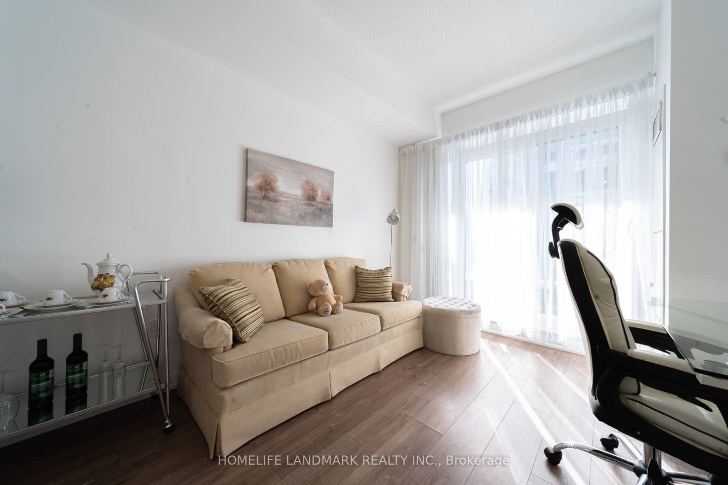 50 Ann O'Reilly Road 1807, Toronto, ON M2J 0C9