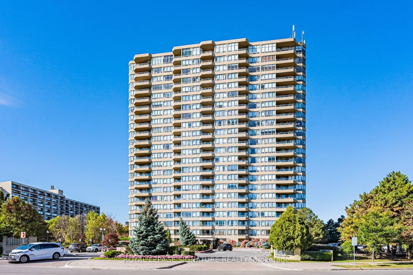 10 Torresdale Avenue 2110, Toronto, ON M2R 3V8