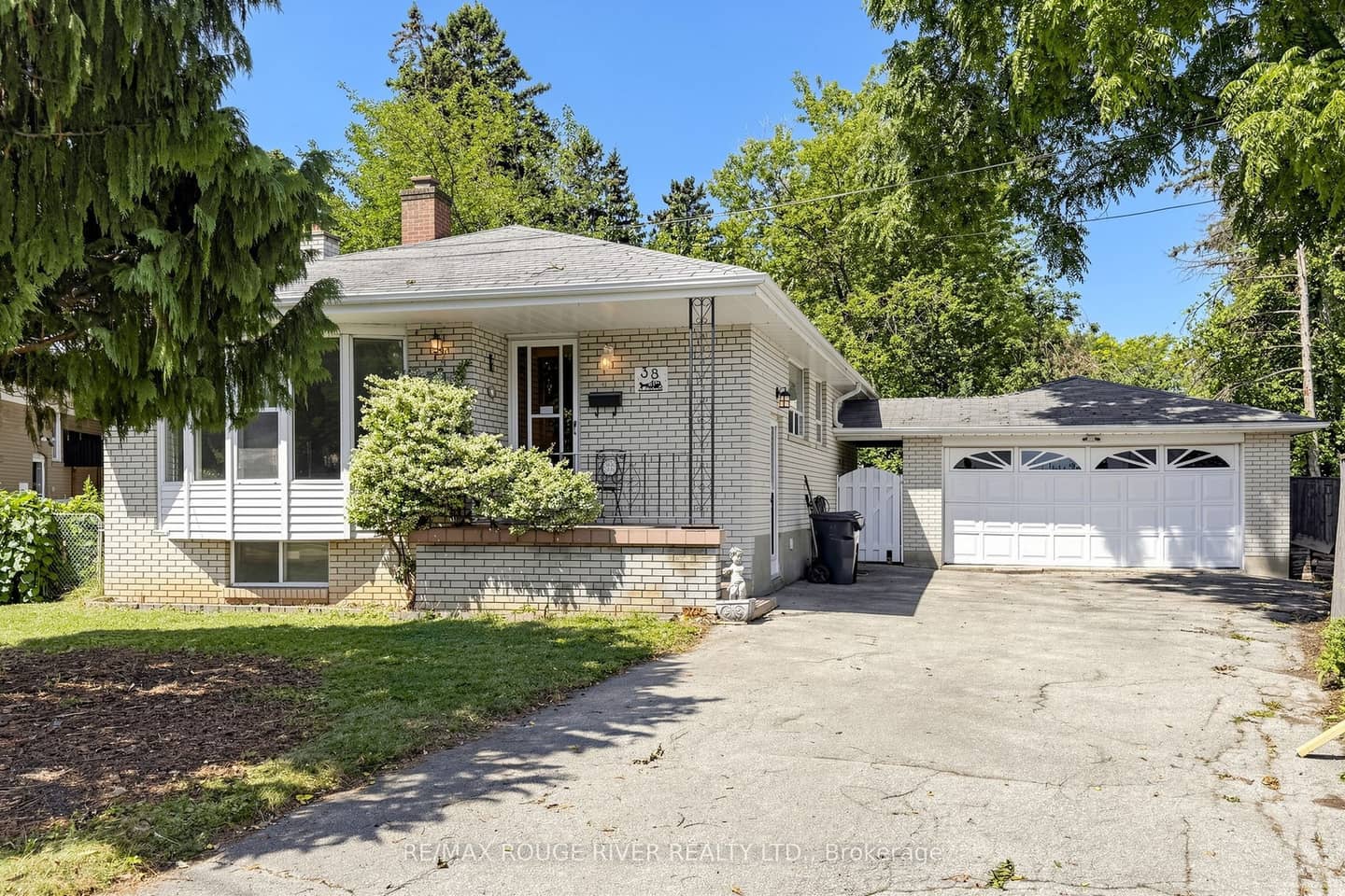 38 Lombardy Crescent, Toronto, ON M1K 4N8