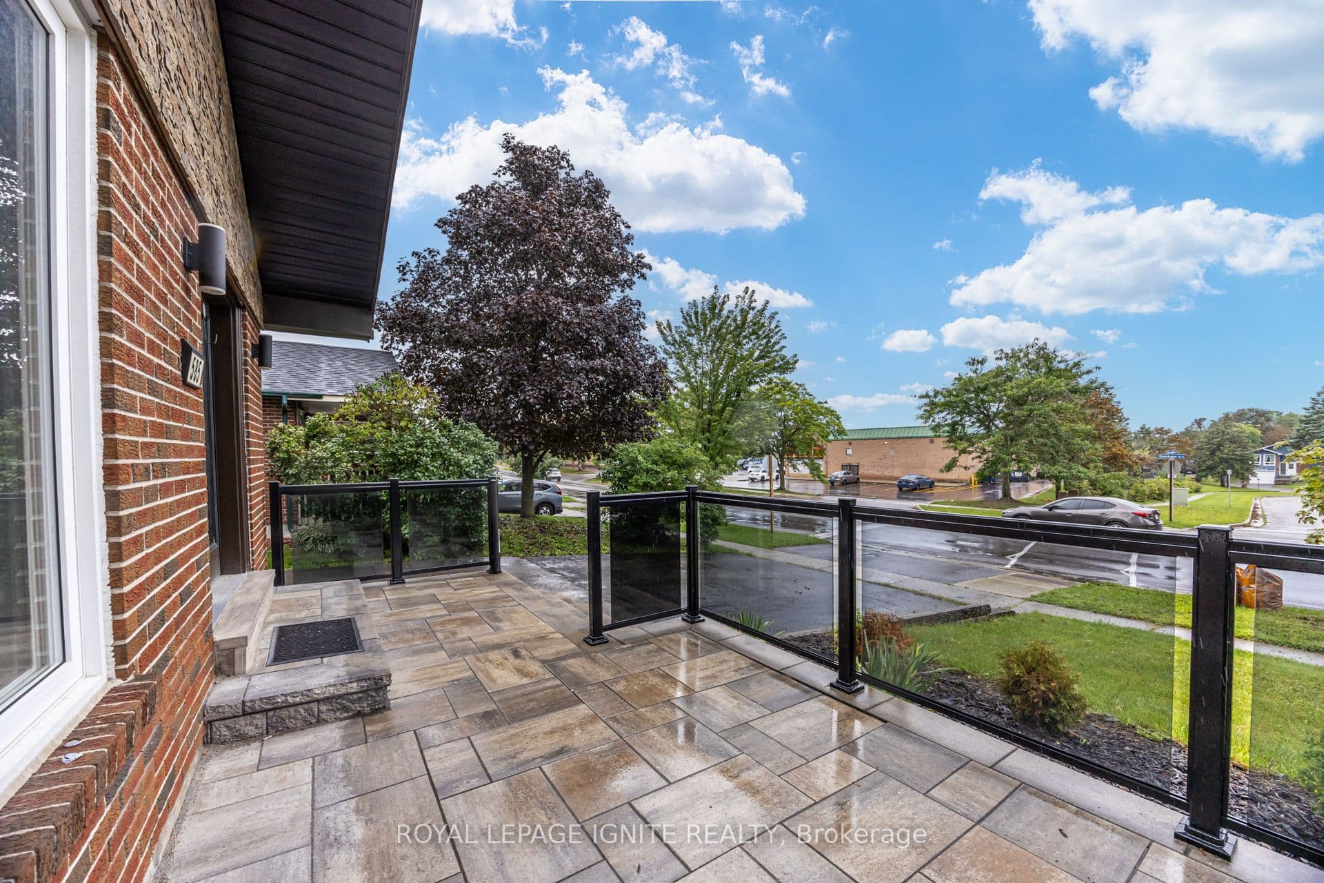585 Grandview Street S, Oshawa, ON L1H 7T5
