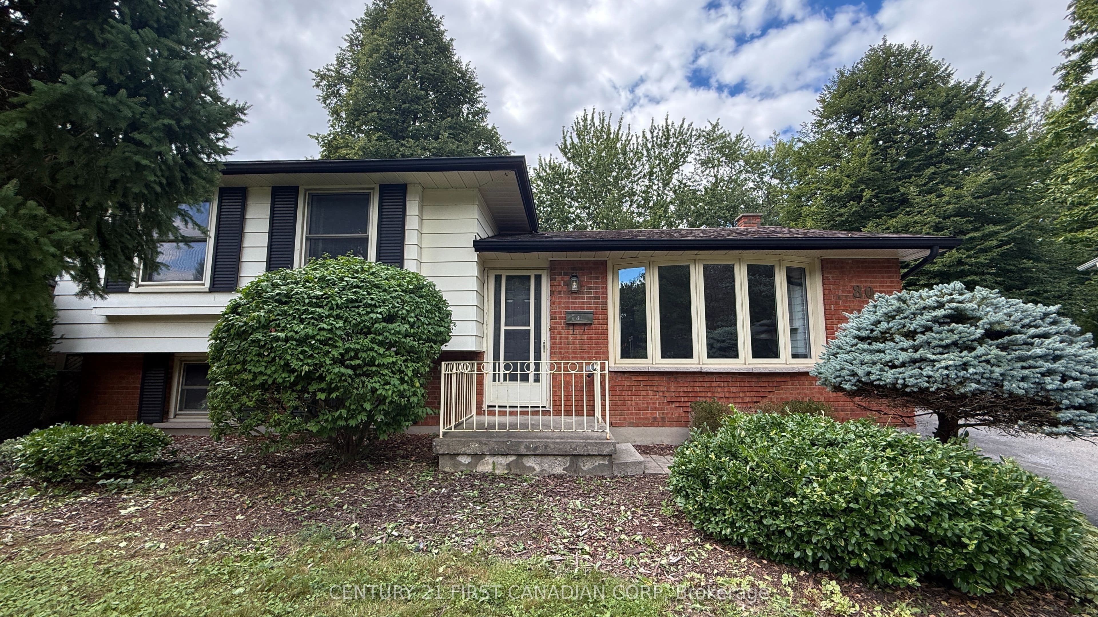 80 Rollscourt Place, London North, ON N6G 1M2
