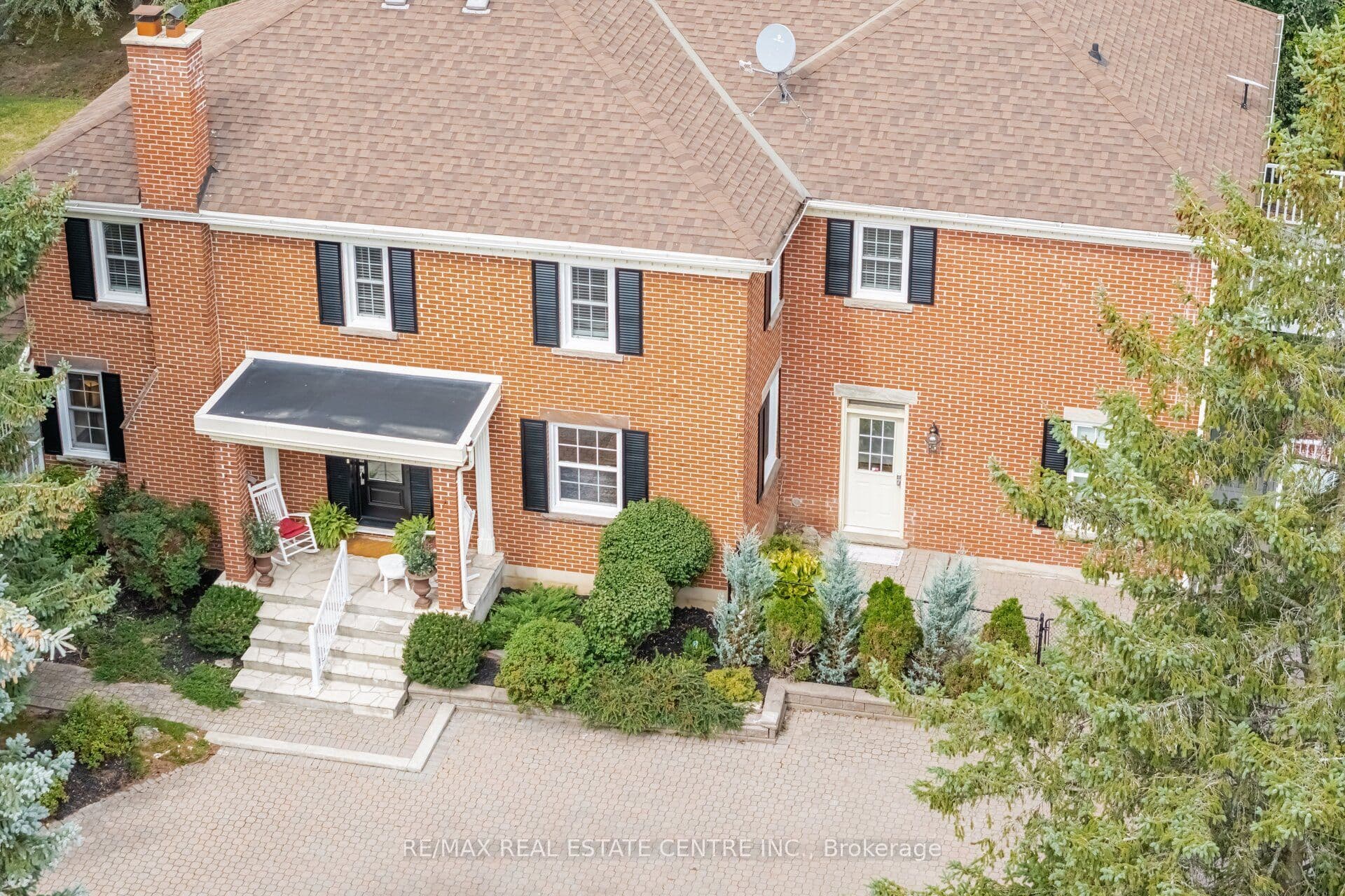10245 OLD PINE CREST Road, Brampton, ON L0P 1K0