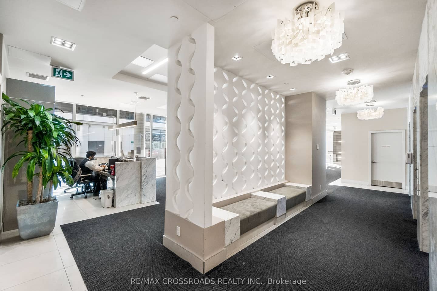 9618 Yonge Street TH102, Richmond Hill, ON L4C 0X5