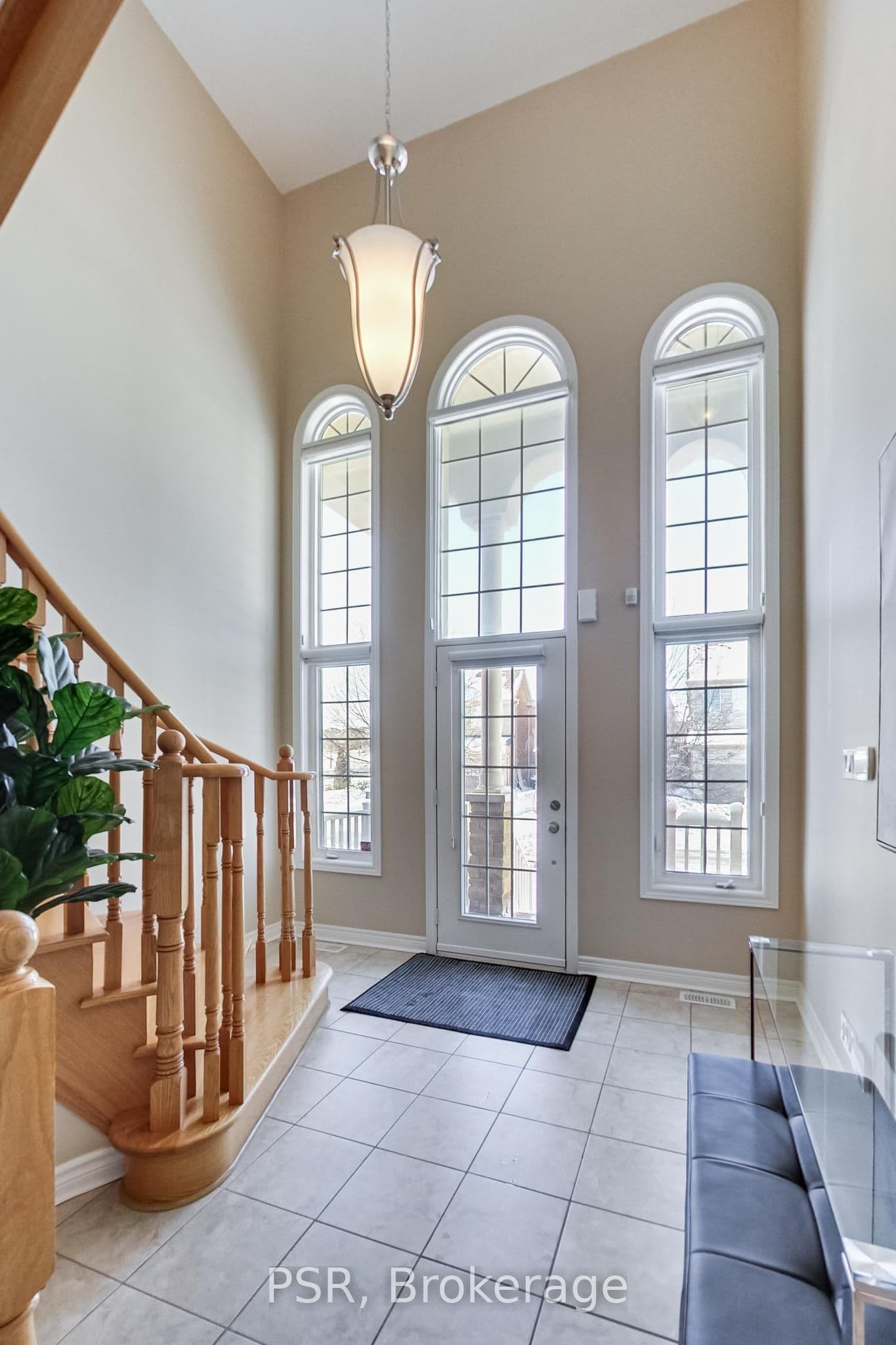 9 White Beach Crescent, Vaughan, ON L6A 0R1