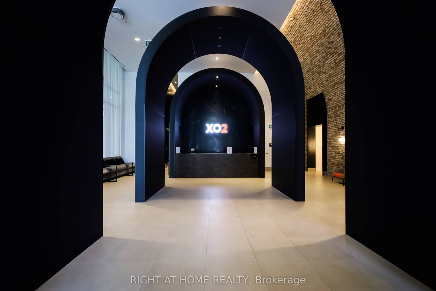 285 Dufferin Street 1405, Toronto, ON M6K 1Z7