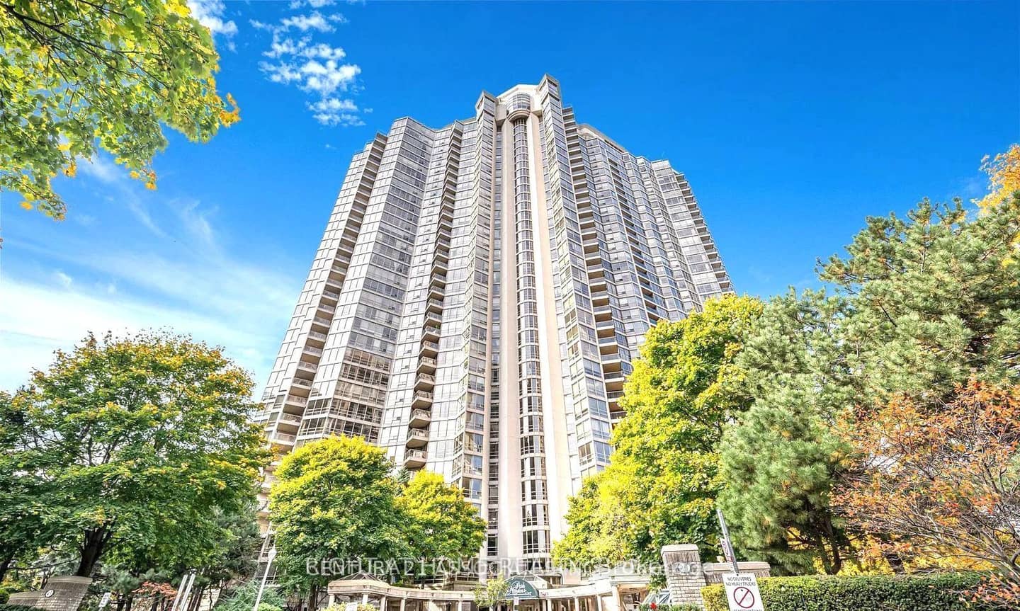 45 Kingsbridge Garden Circle 2105, Mississauga, ON L5R 3K4