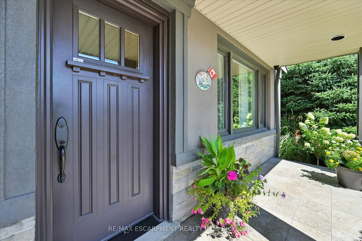 2209 Ghent Avenue, Burlington, ON L7R 1Y6