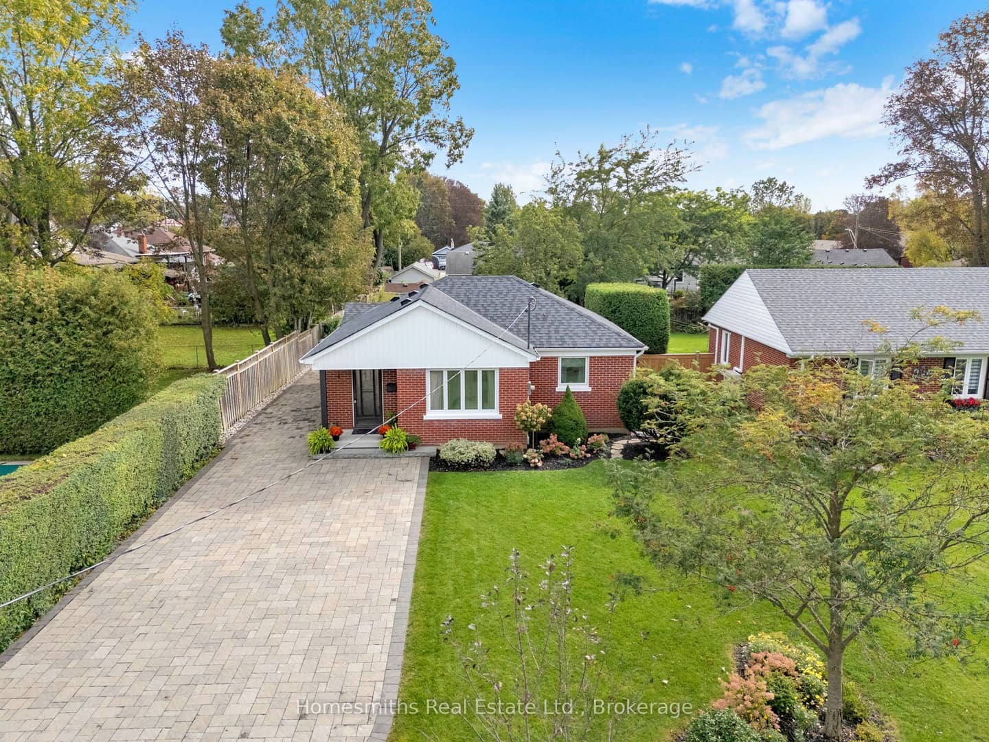 1 Edsall Avenue, Clarington, ON L1C 2A7