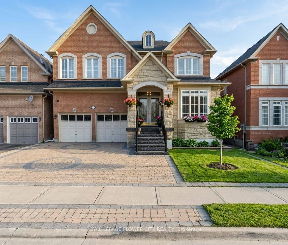 4 Castle Mountain Drive, Brampton, ON L6R 2Y1