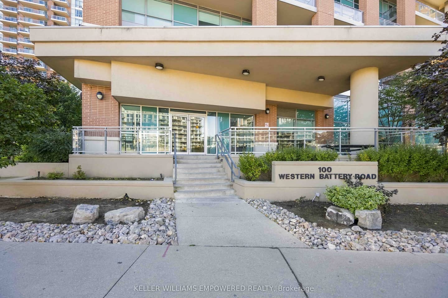 100 Western Battery Road 1502, Toronto, ON M6K 3S2