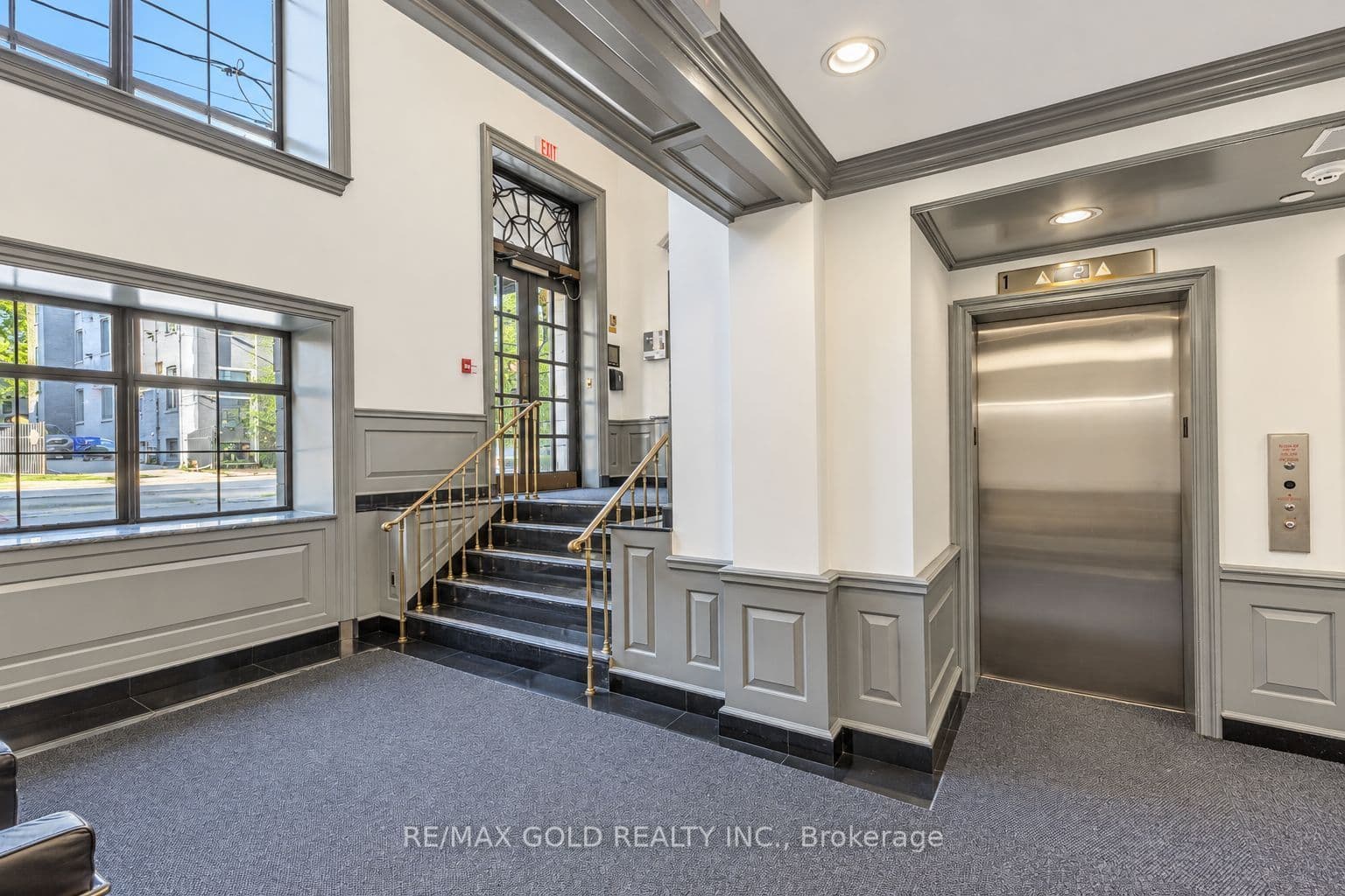 781 King Street W 503, Toronto, ON M5V 1N4