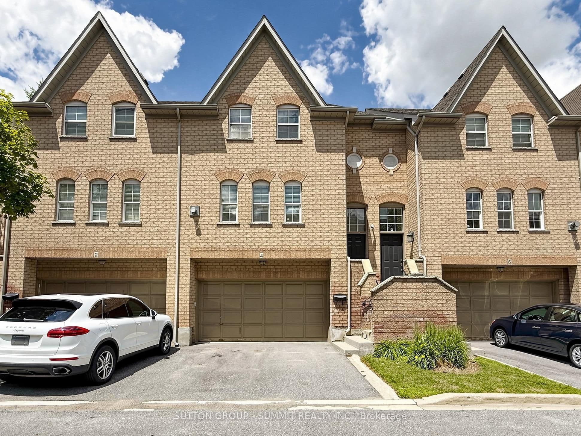 8305 MCLAUGHLIN Road 4, Brampton, ON L6Y 5G3