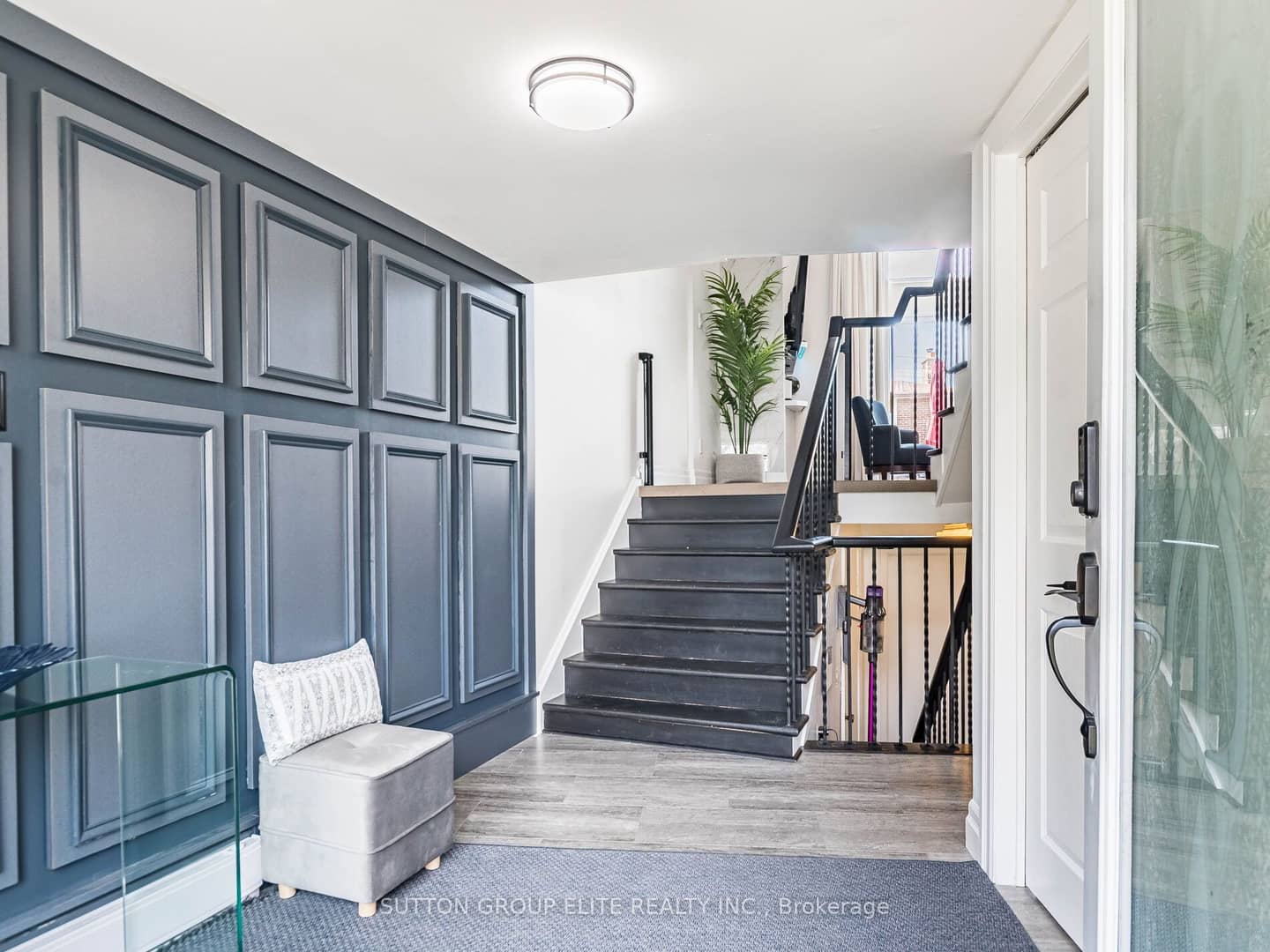 640 Rathburn Road E 8, Mississauga, ON L4Z 1C6
