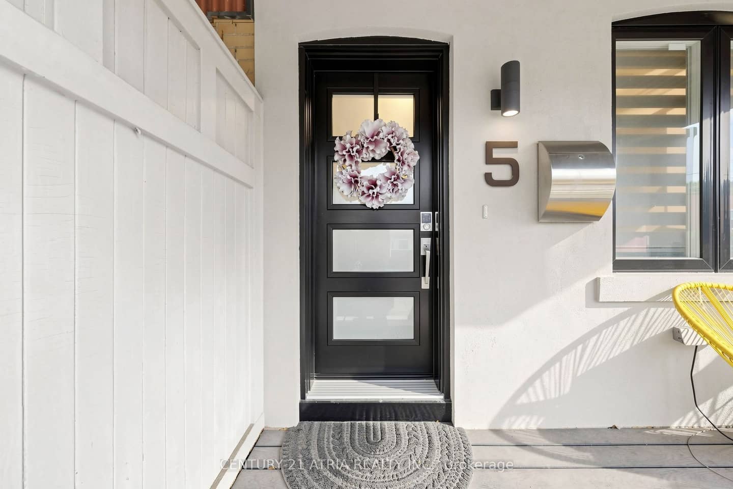 5 Bertmount Avenue, Toronto, ON M4M 2X8