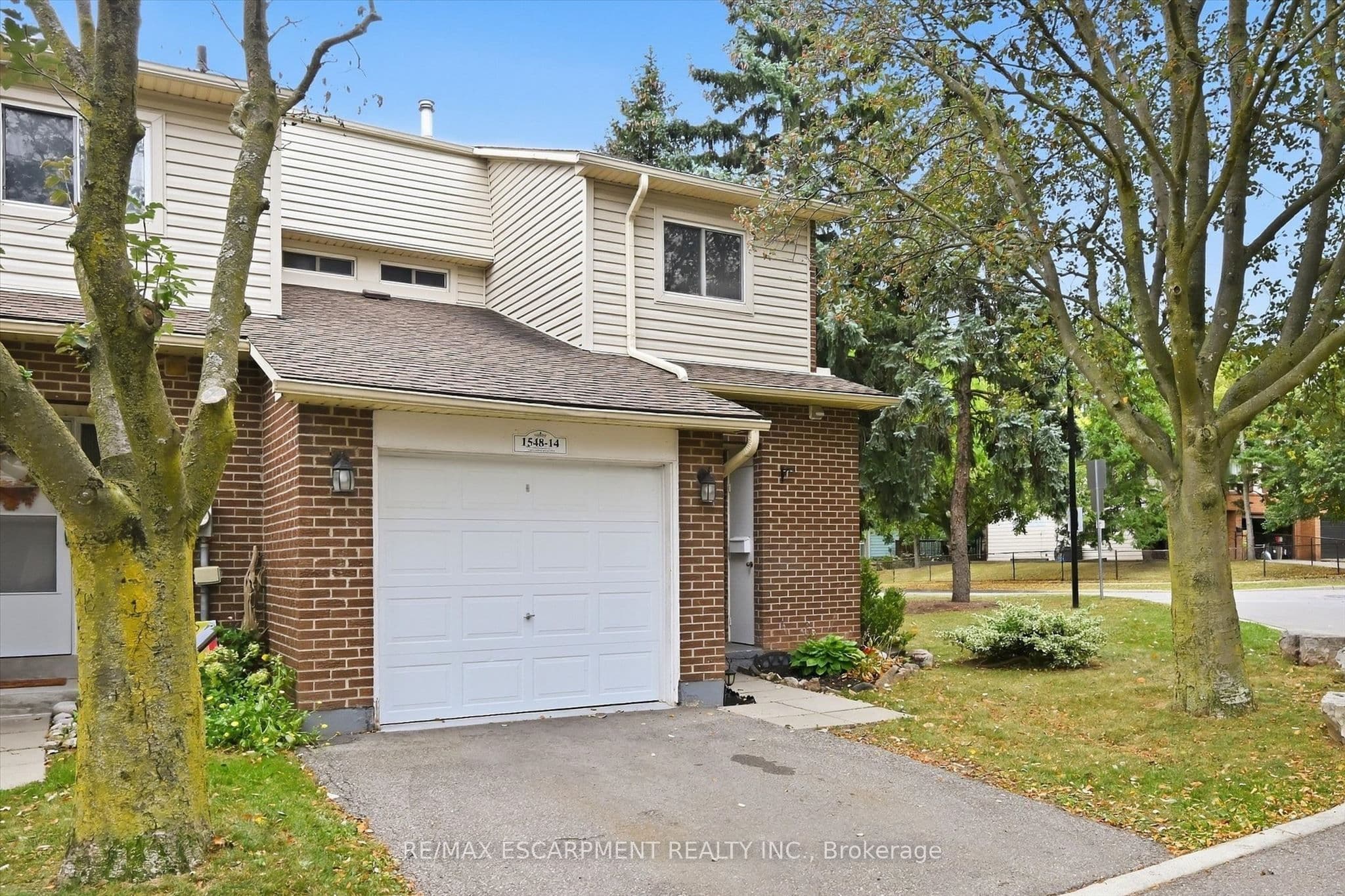 1548 Newlands Crescent 14, Burlington, ON L7M 1V6