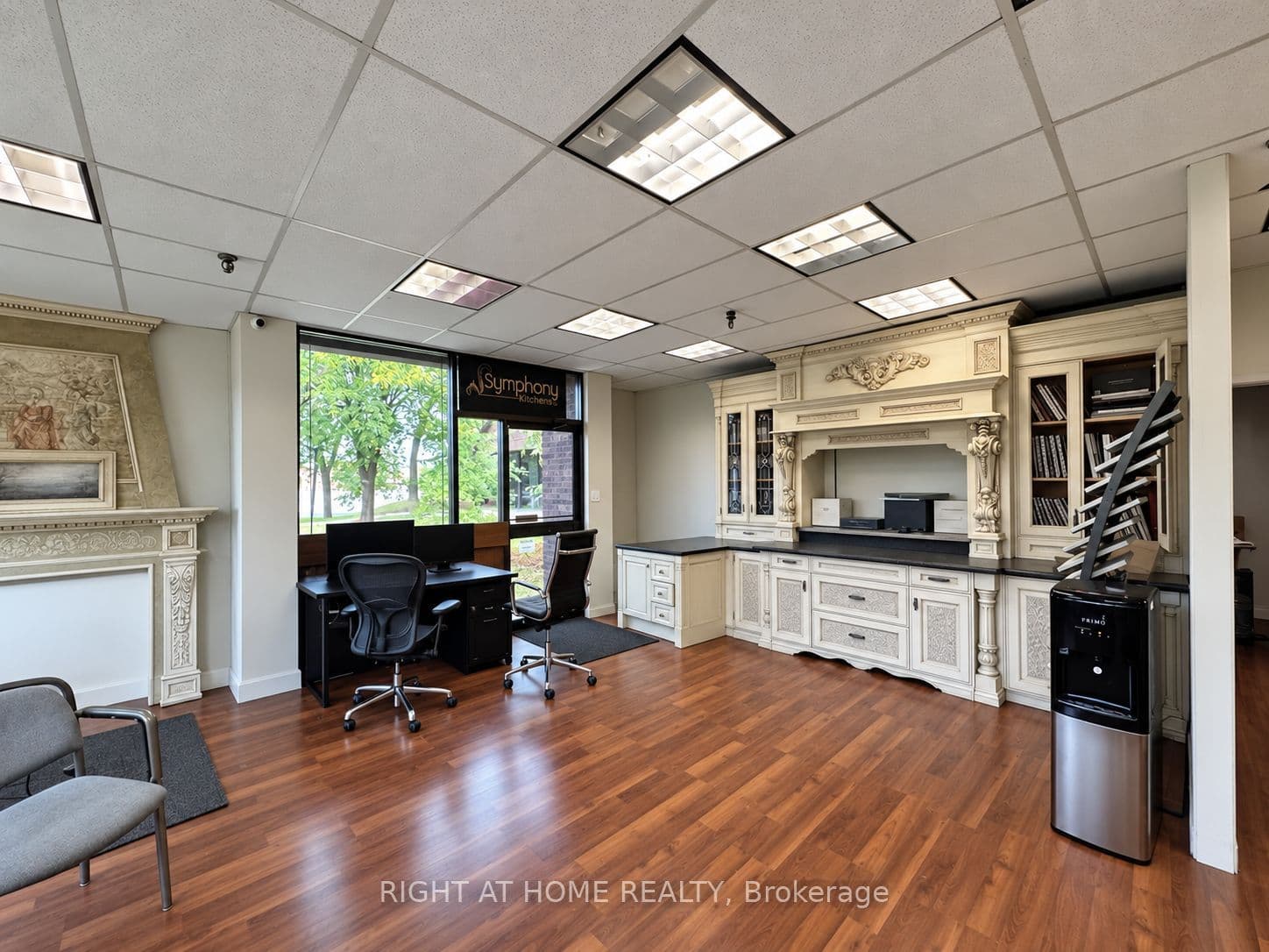 80 W GALAXY Boulevard W 18, Toronto, ON M9W 4Y8