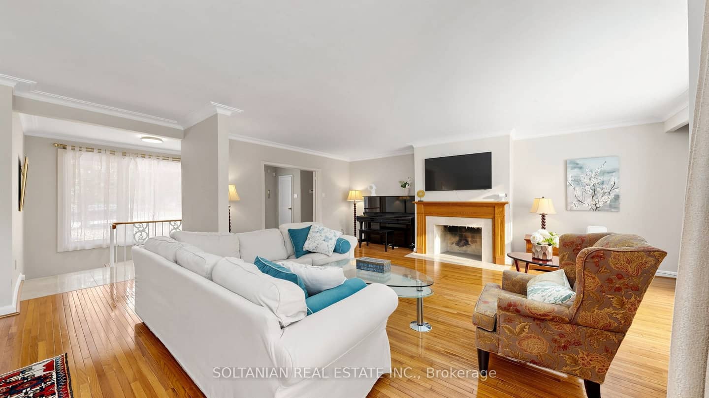 57 Sumner Heights Drive, Toronto, ON M2K 1Y5