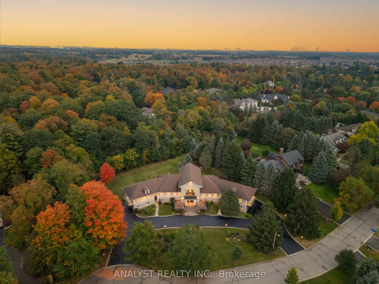 81 Orico Court, Vaughan, ON L0J 1C0
