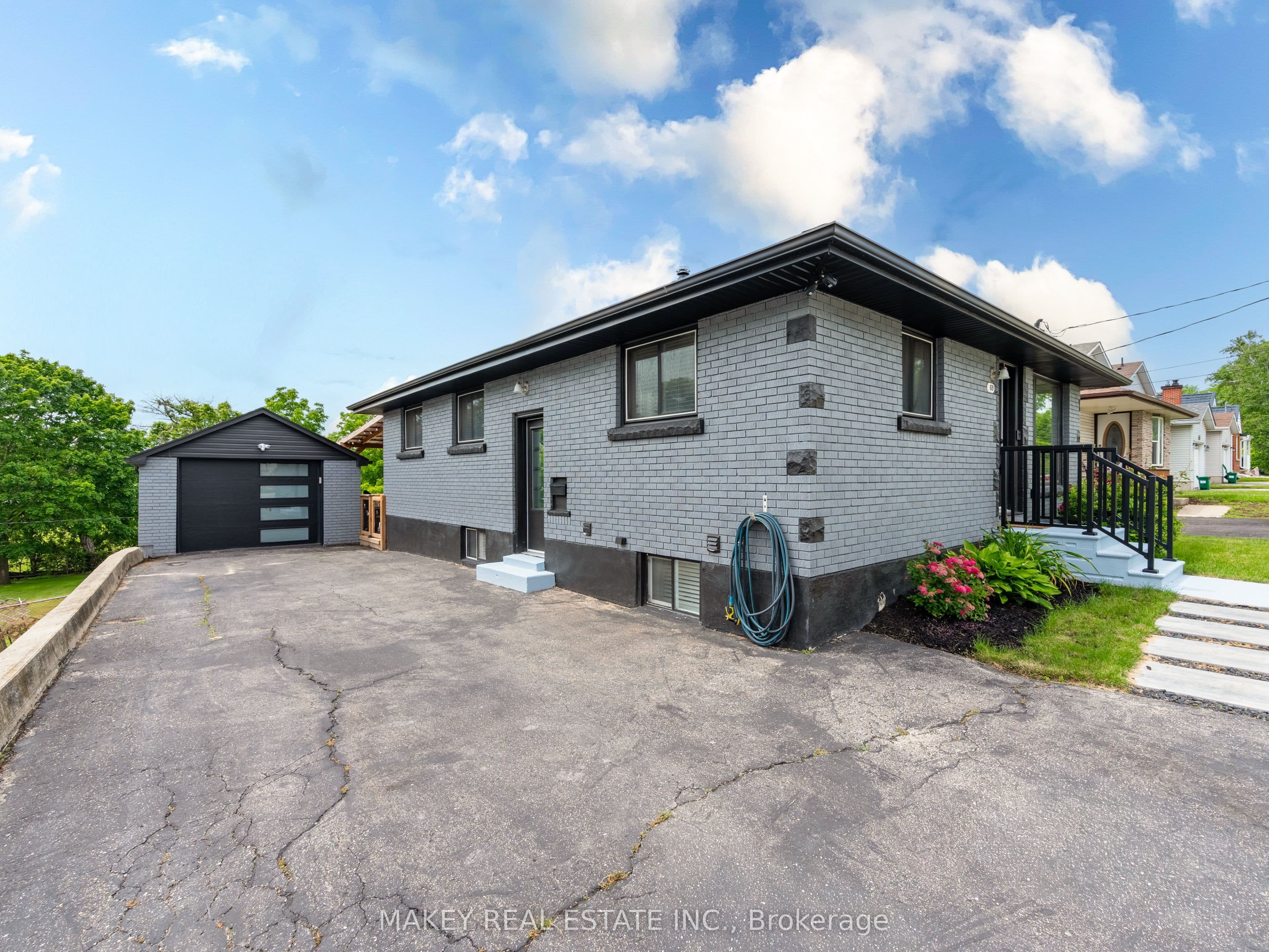 69 Clarke Street N, Woodstock, ON N4S 7M4