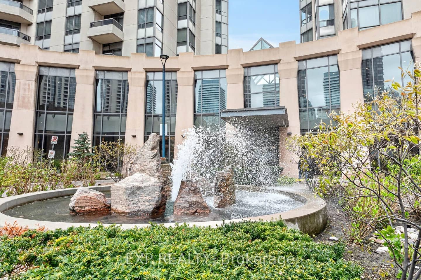 5 Northtown Way 1109, Toronto, ON M2N 7A1