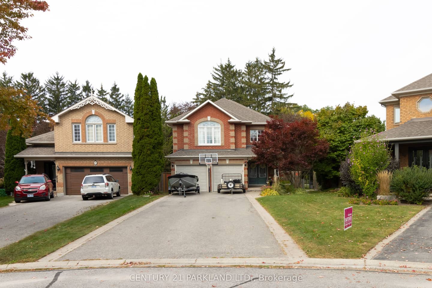 18 Napier Court, Whitby, ON L1M 1H1