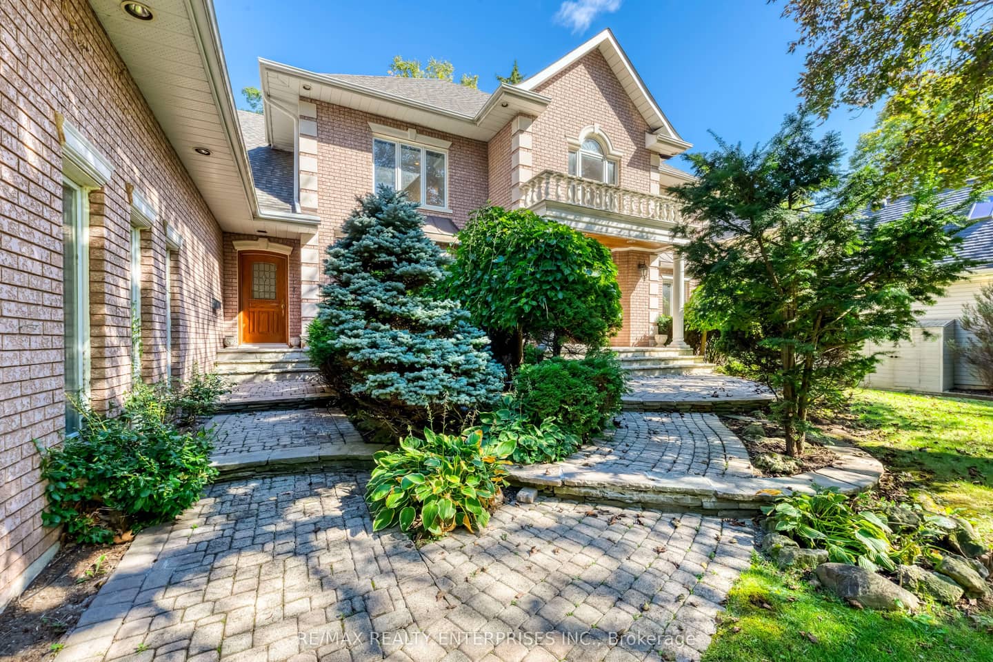 1599 Glenburnie Road, Mississauga, ON L5G 3C9