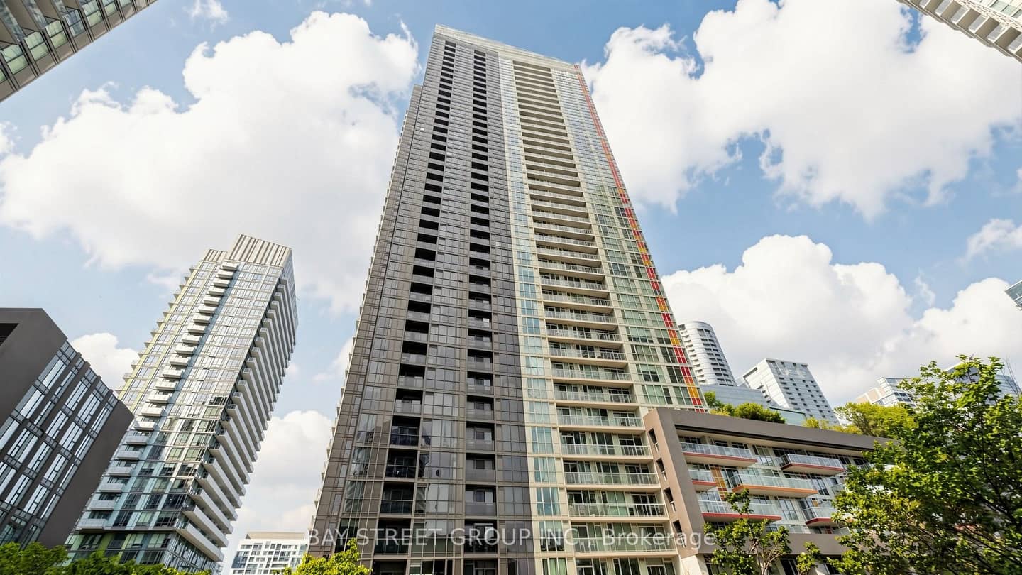 85 Queens Wharf Road 316, Toronto, ON M5V 0J9