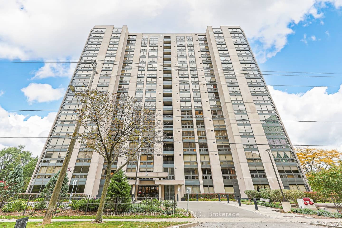 5 Kenneth Avenue 907, Toronto, ON M2N 6M7