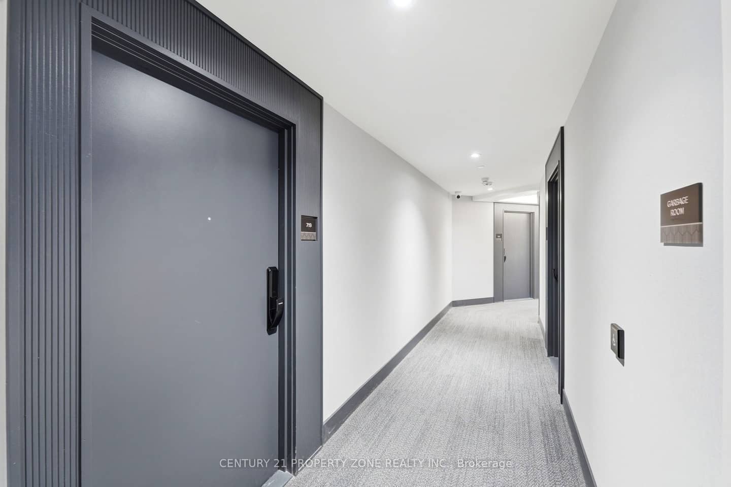 405 Dundas Street W 719, Oakville, ON L6M 4M2