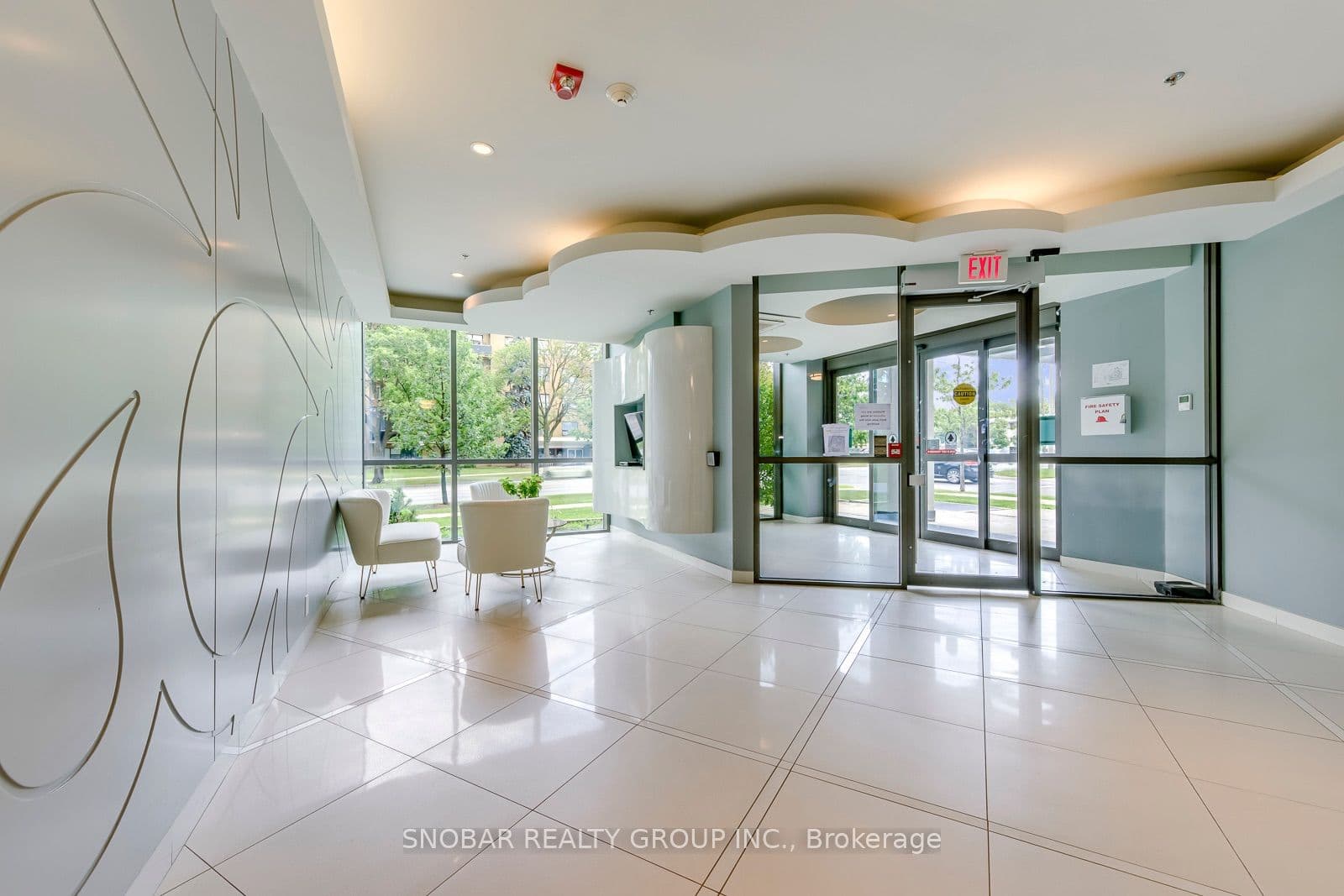 80 Esther Lorrie Drive 618, Toronto, ON M9W 0C6