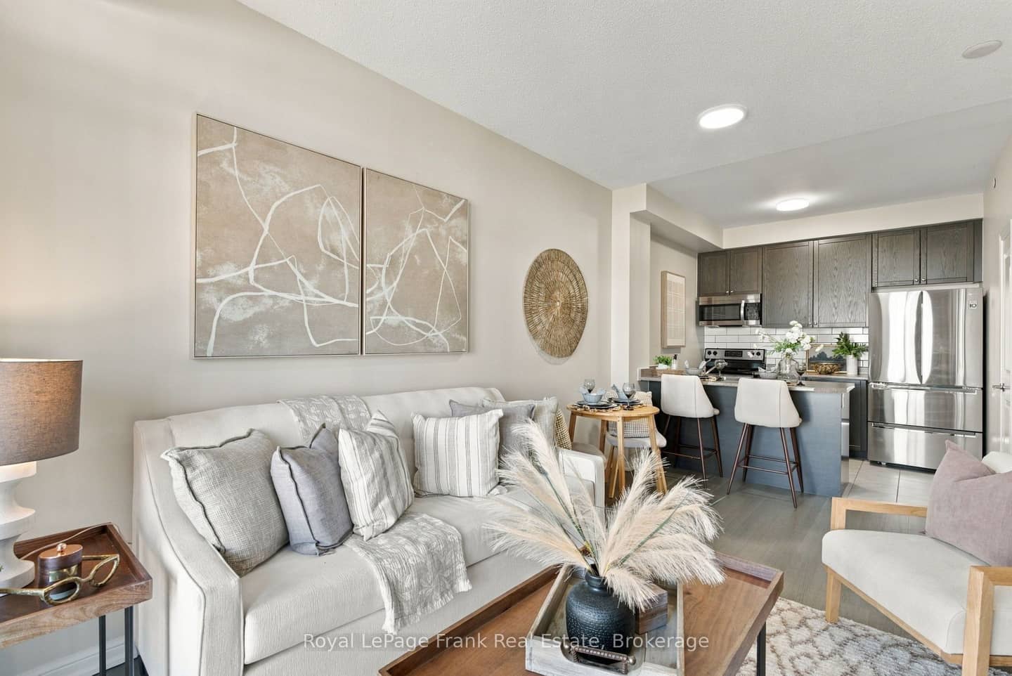 84 Aspen Springs Drive 405, Clarington, ON L1C 0V3