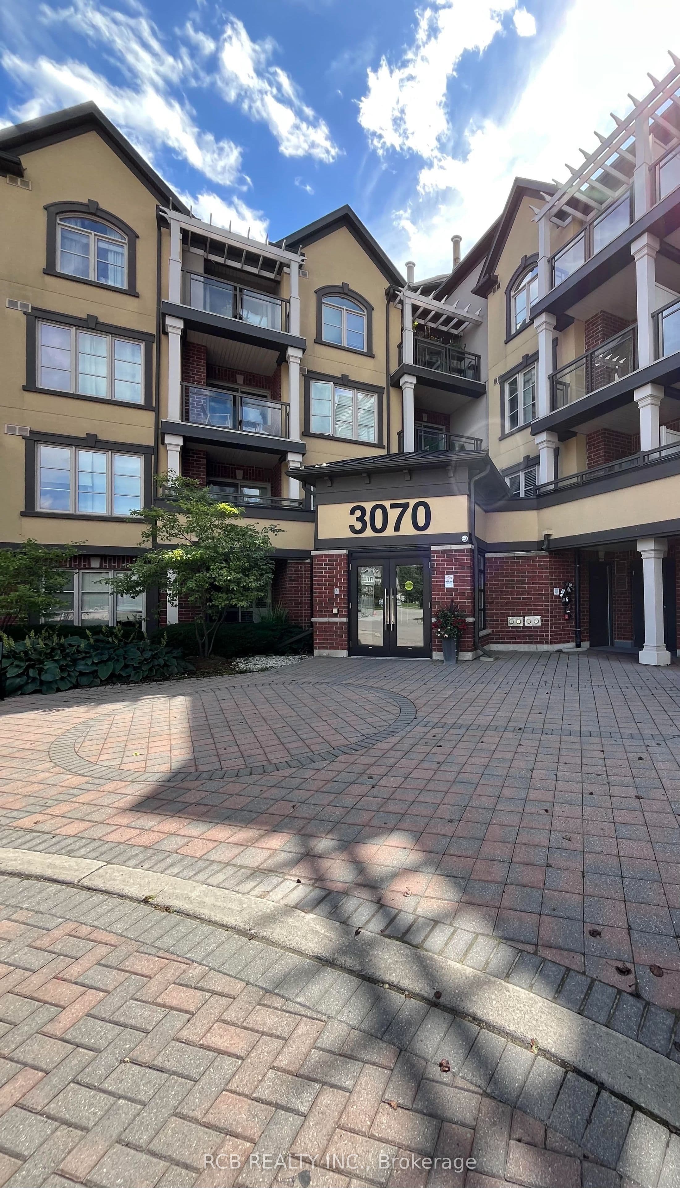 3070 Rotary Way 227, Burlington, ON L7M 0H1