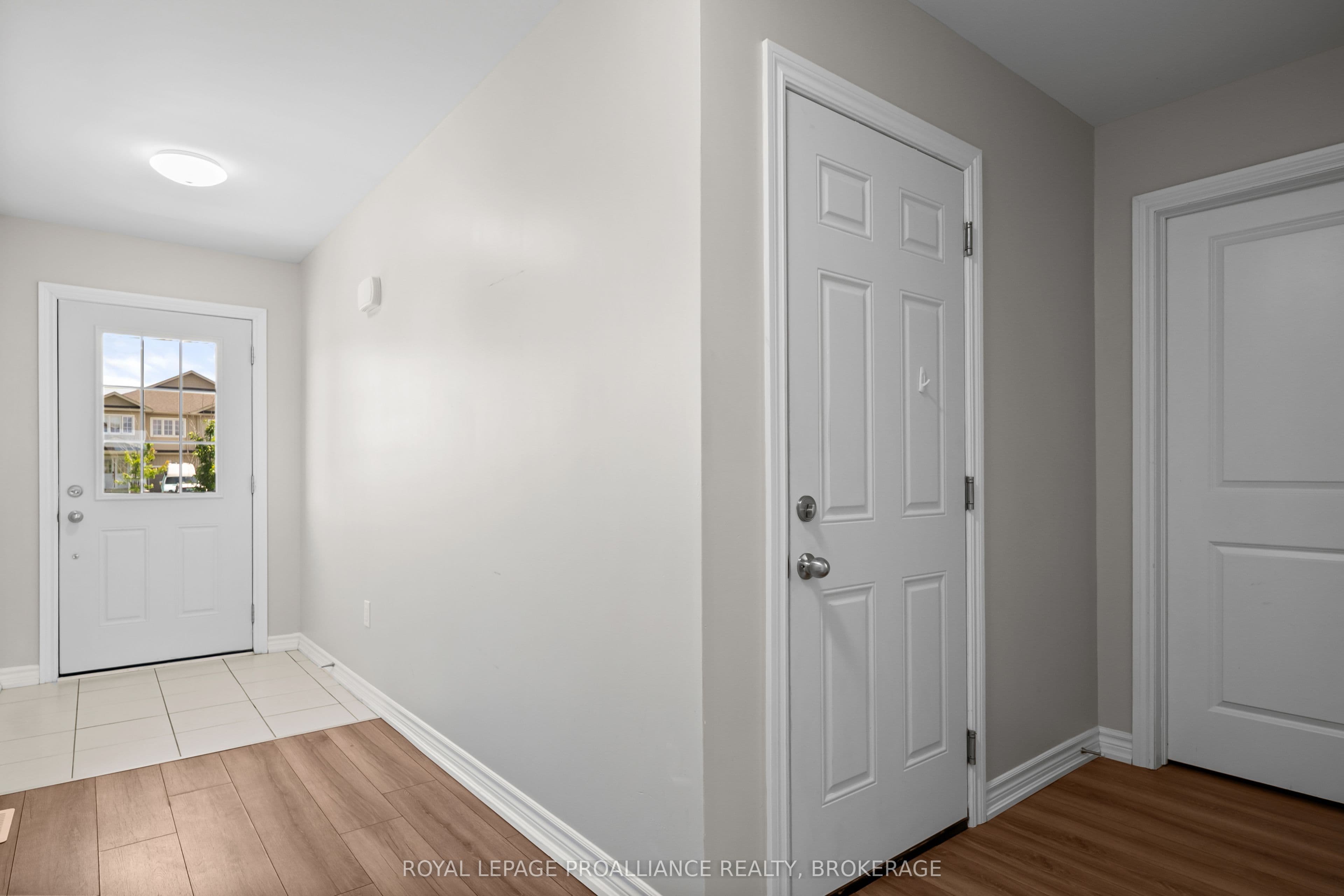 40 Tegan Court, Loyalist, ON K0H 2H0