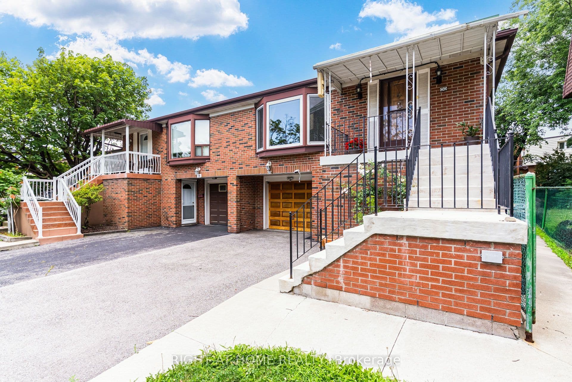 20 Zealand Road, Toronto, ON M9R 3W4