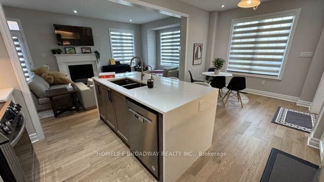 2 Sweet Pear Street, Markham, ON L6C 3M4