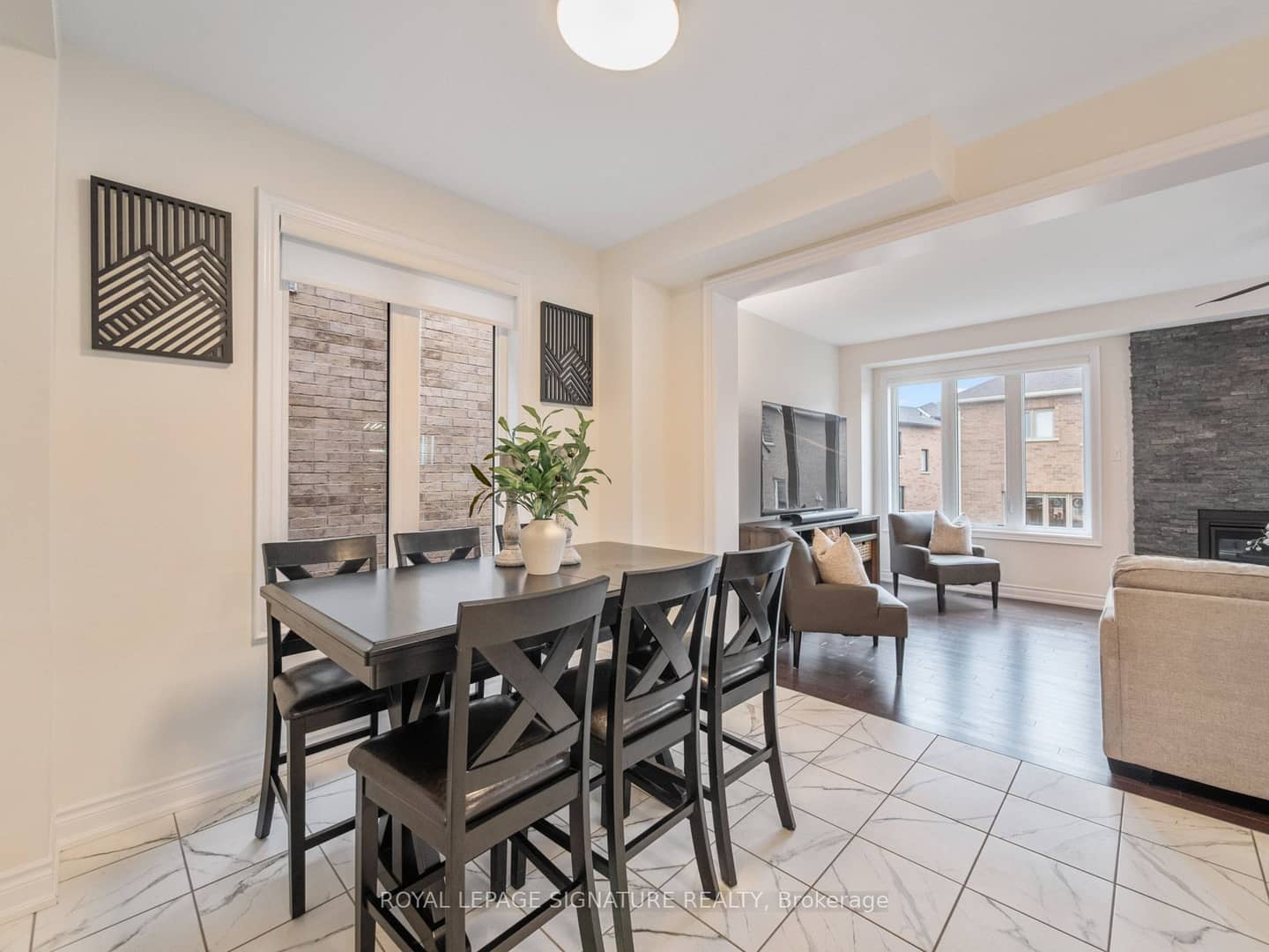 1055 Skyridge Boulevard, Pickering, ON L1X 0G5
