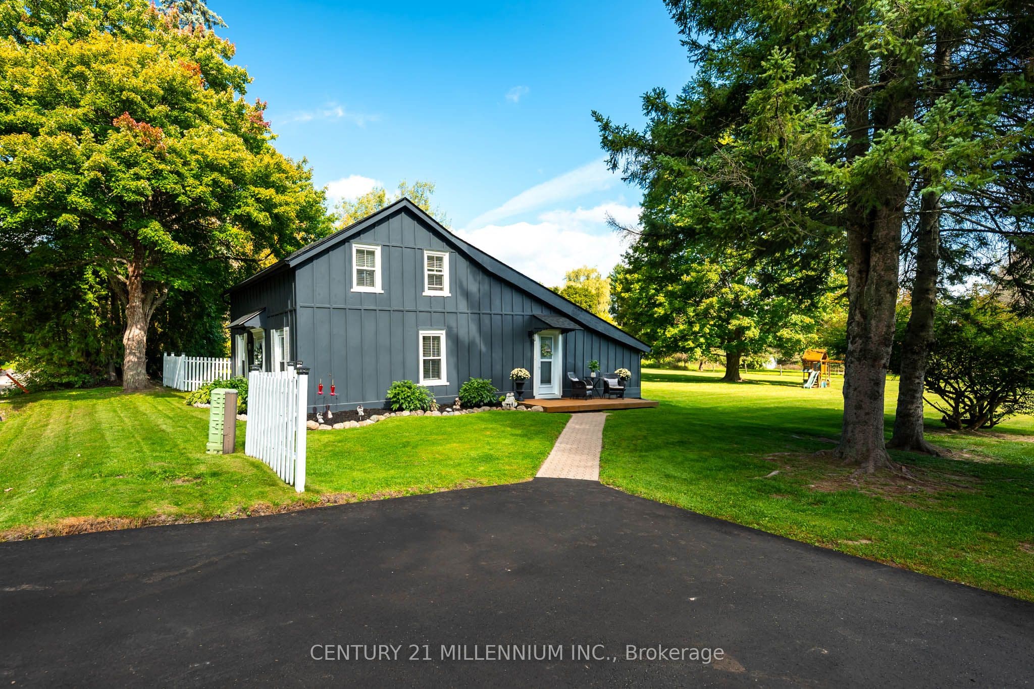 20429 Willoughby Road, Caledon, ON L7K 1W2