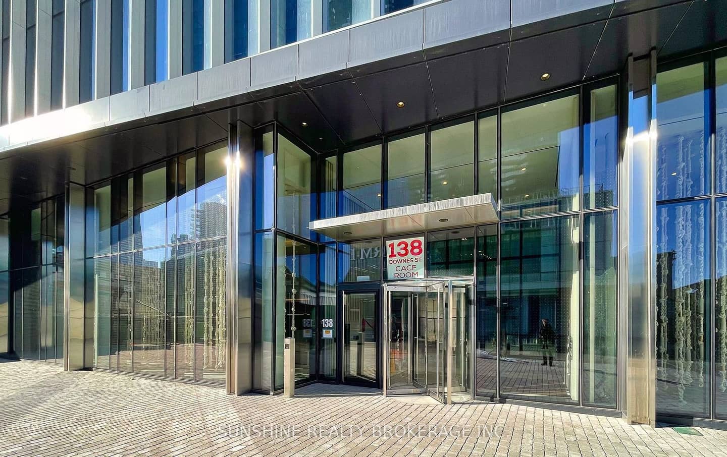 138 Downes Street PH212, Toronto, ON M5E 0E4
