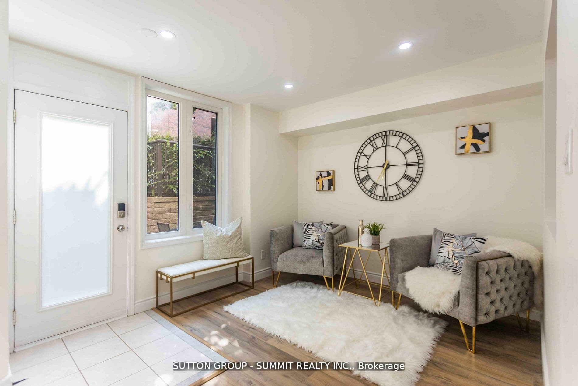 12 Douro Street 421, Toronto, ON M6K 0A1