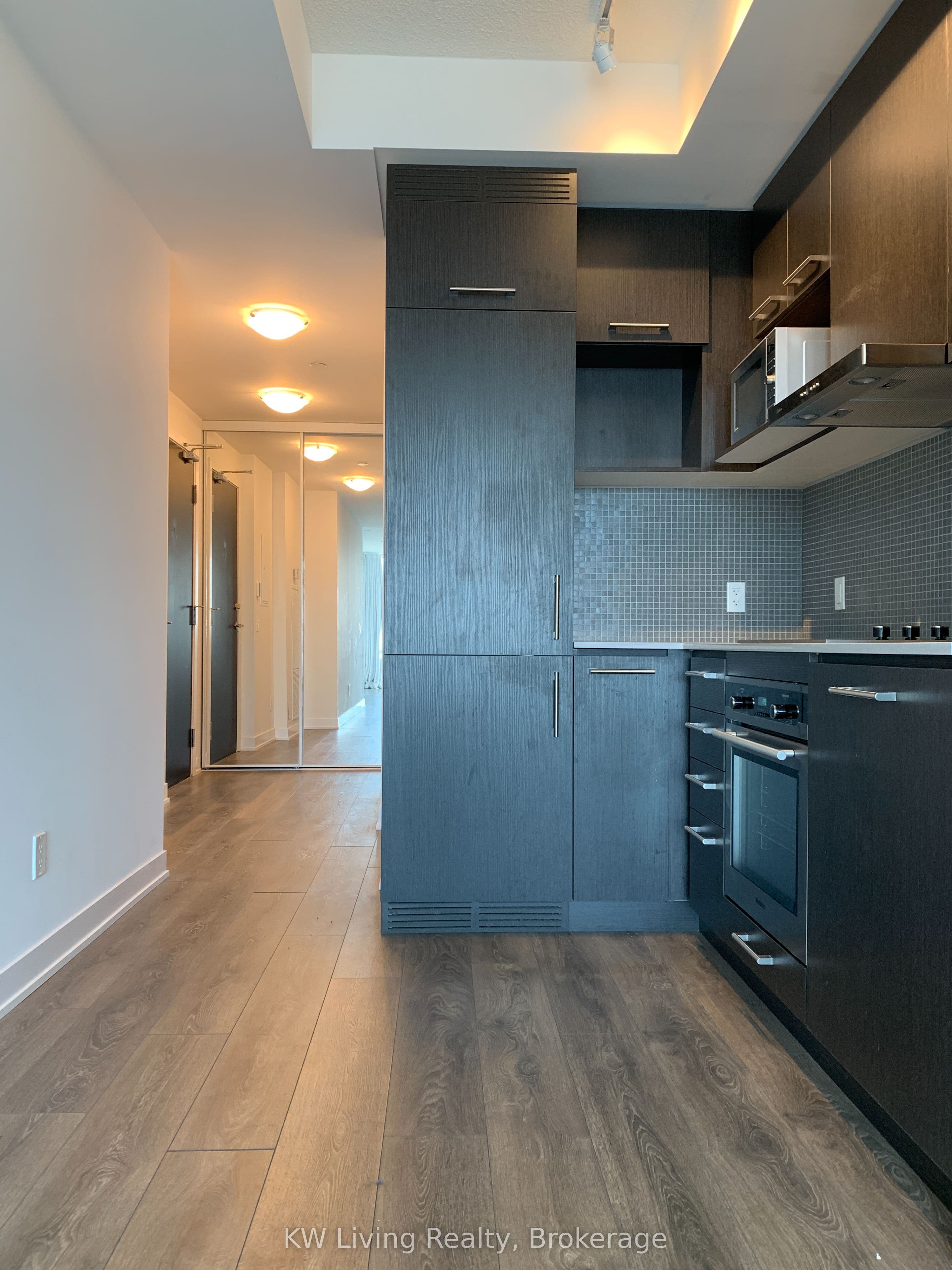 87 Peter Street 4005, Toronto, ON M5V 0P1