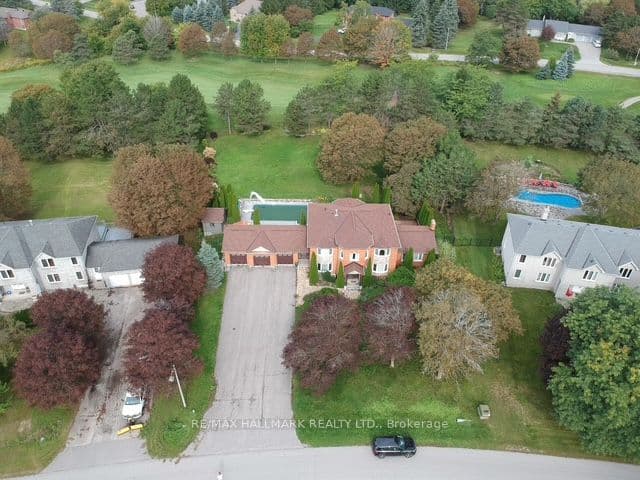 11 Sleepy Hollow Lane, Whitchurch-Stouffville, ON L4A 3G7
