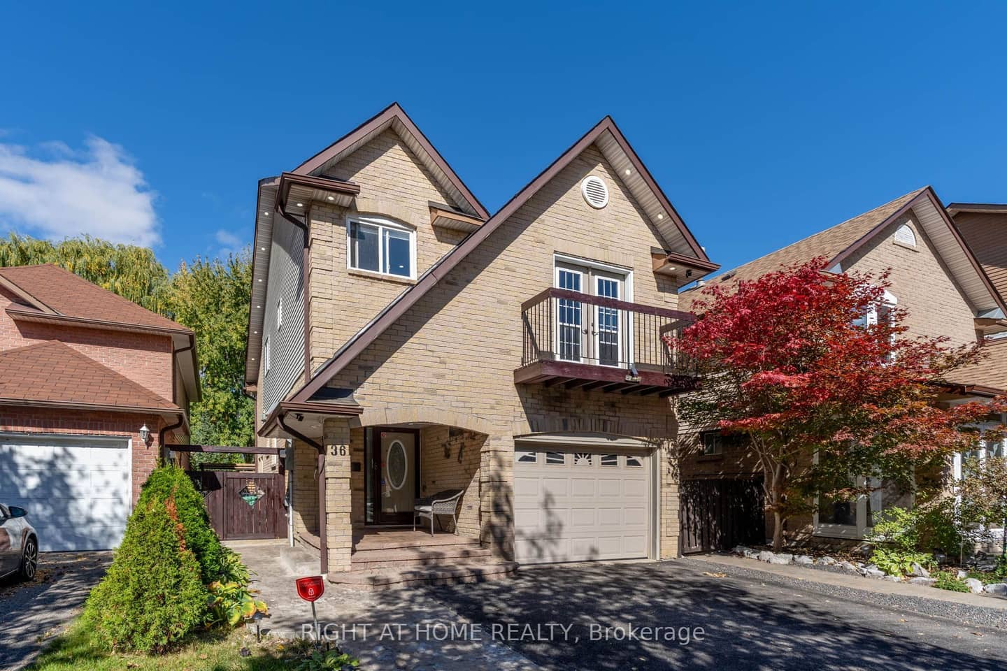 36 SW Burton Road W, Brampton, ON L6X 1M7