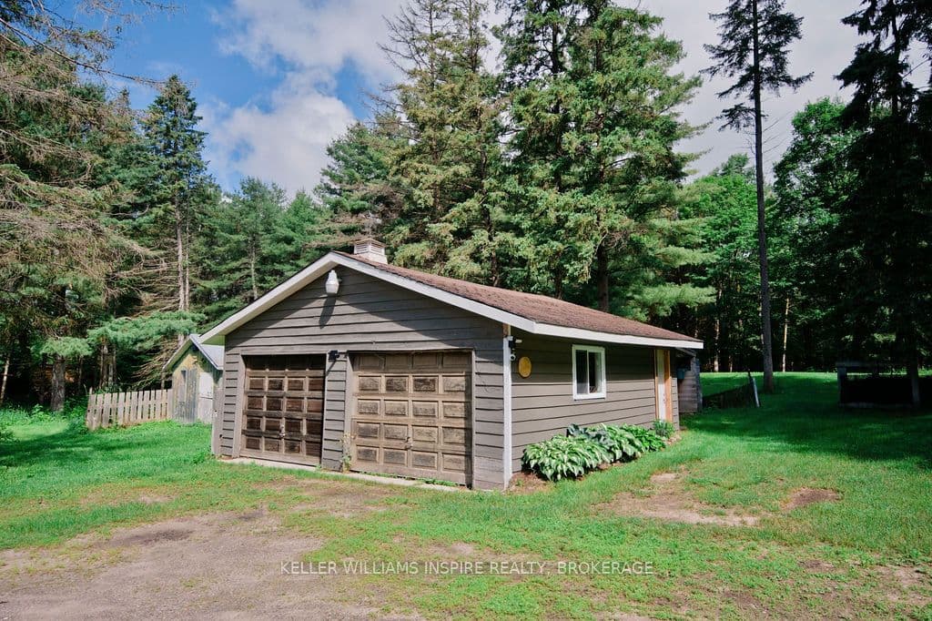2352 Highway 518 W, McMurrich/Monteith, ON P0A 1Y0