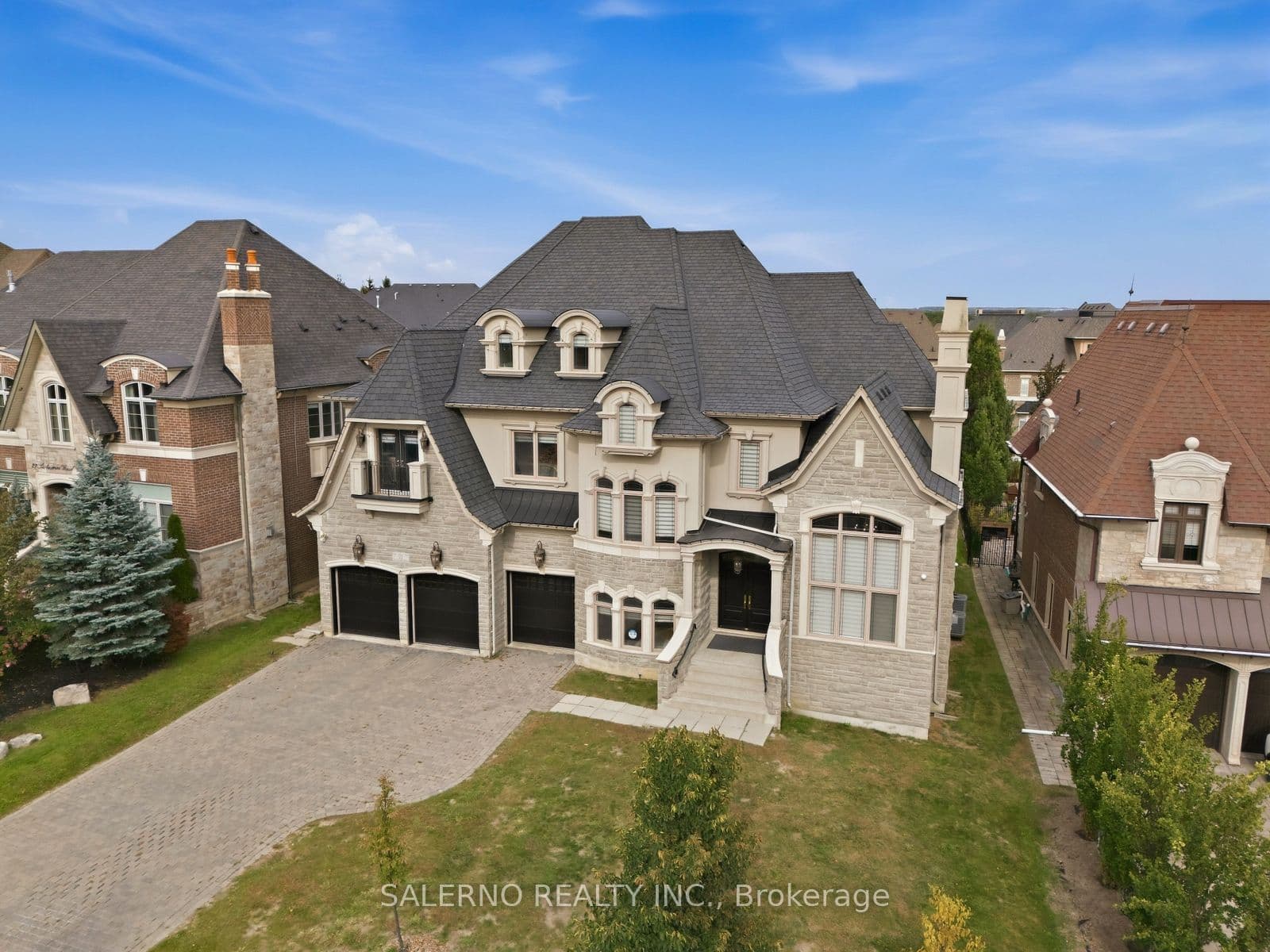 21 Autumn Wind Court, Vaughan, ON N9E 1R2