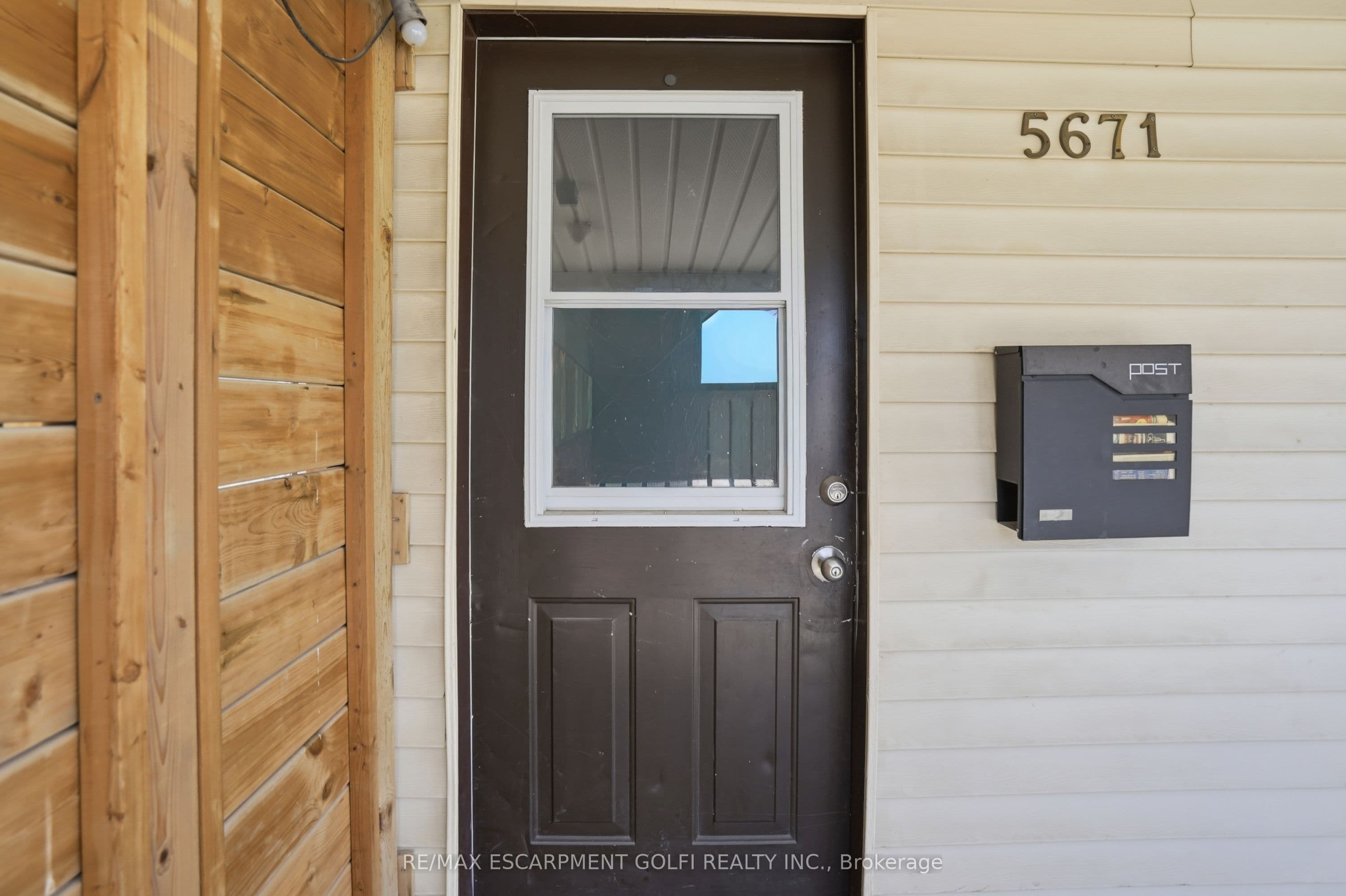 5671 Desson Avenue, Niagara Falls, ON L2G 3T3