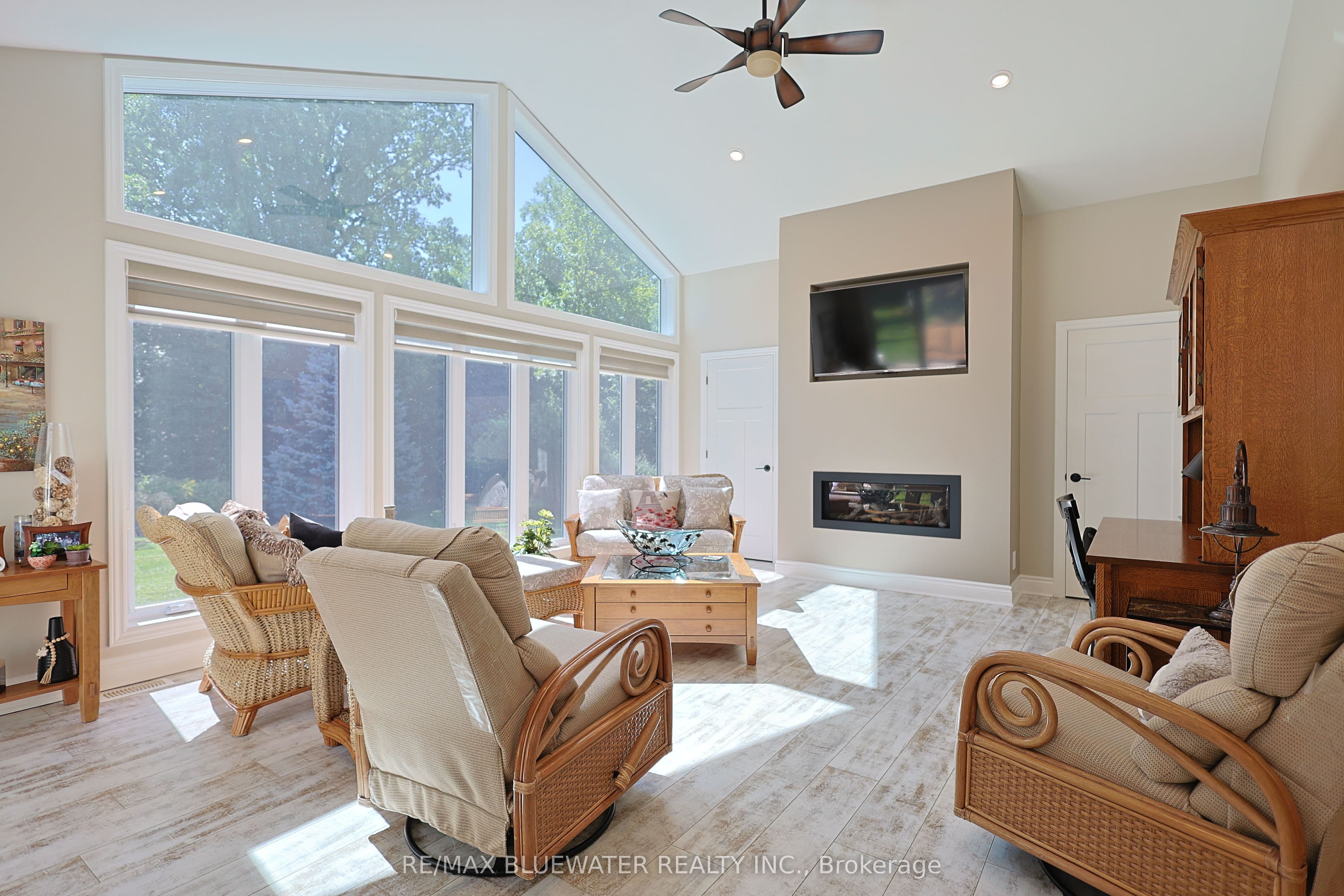 353 Shannon Boulevard, South Huron, ON N0M 1T0